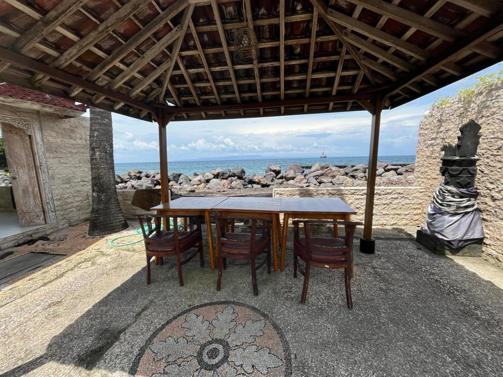 Catra Beachroom 10 B *